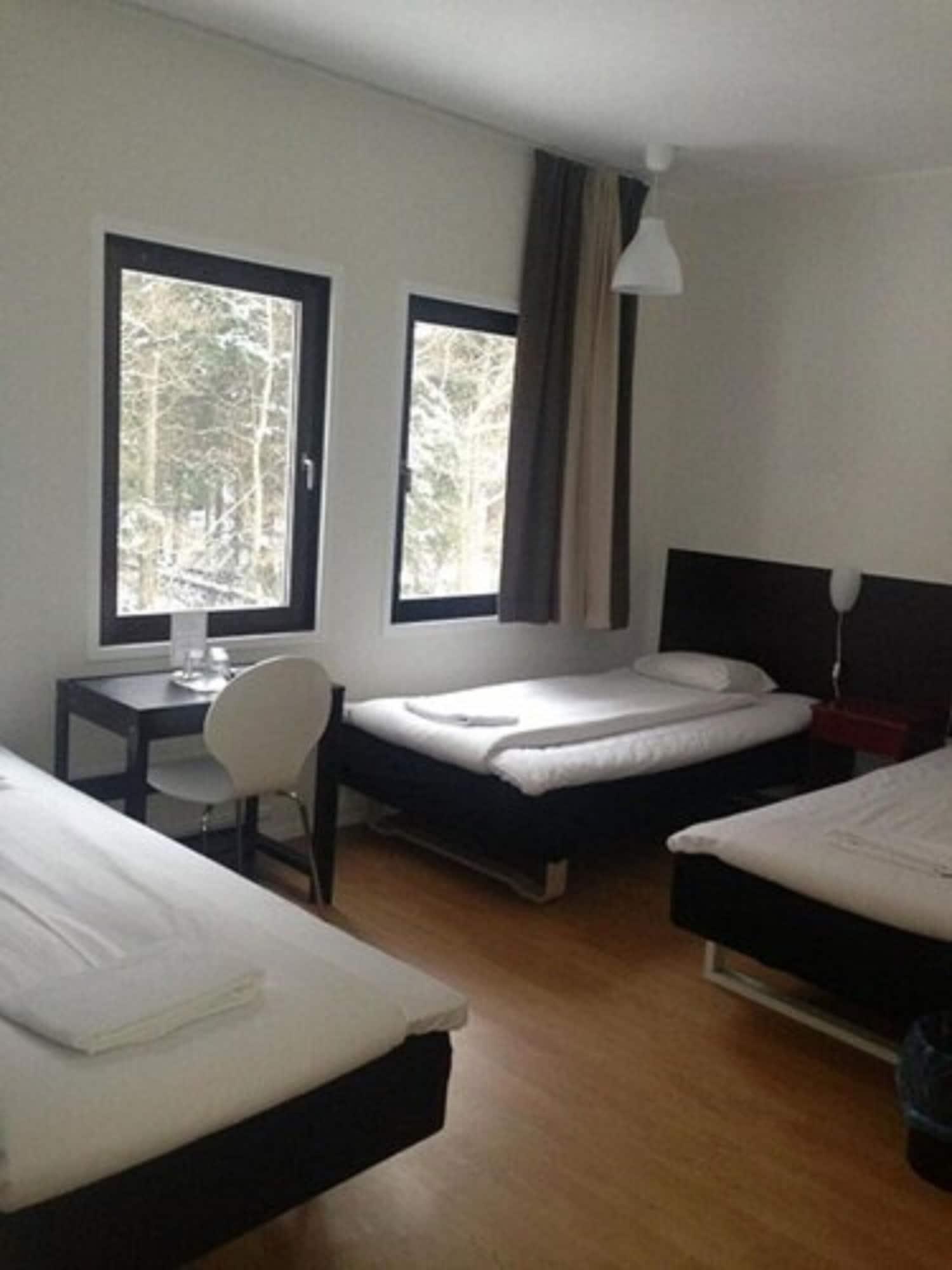 Hotel Dialog 2*